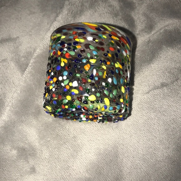 Glass container - Picture 1 of 3